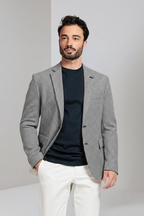 Veste blanc cassé avec motif noir