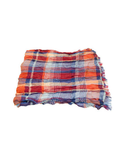 Écharpe a carreaux froissé