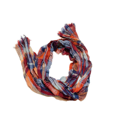 Écharpe a carreaux froissé